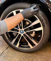 TRIM & TYRE DRESSING KIT