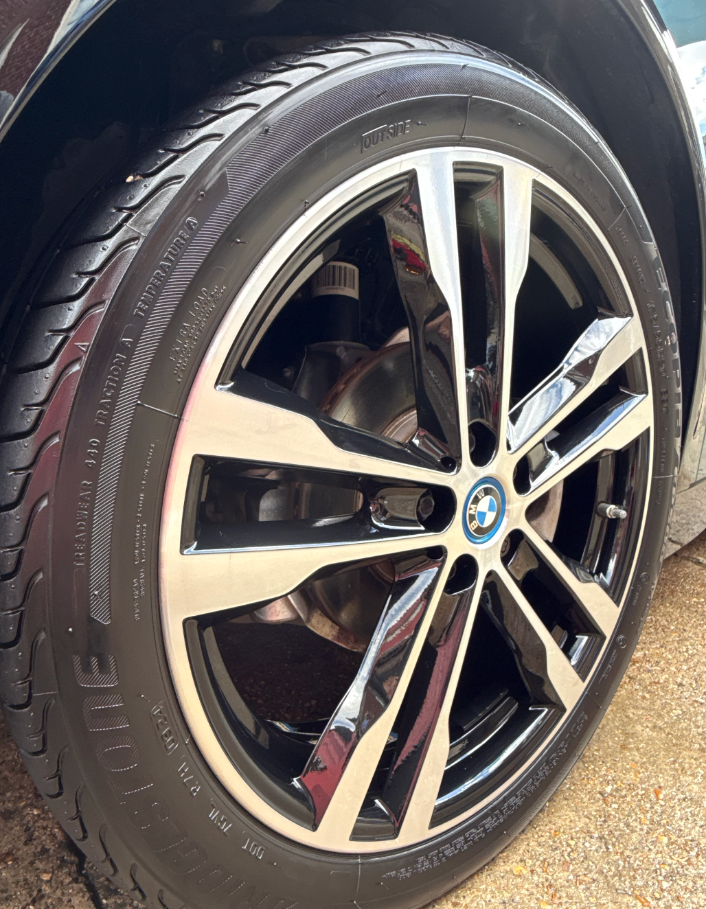 TRIM & TYRE DRESSING KIT
