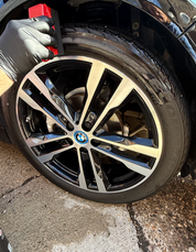 TRIM & TYRE DRESSING KIT
